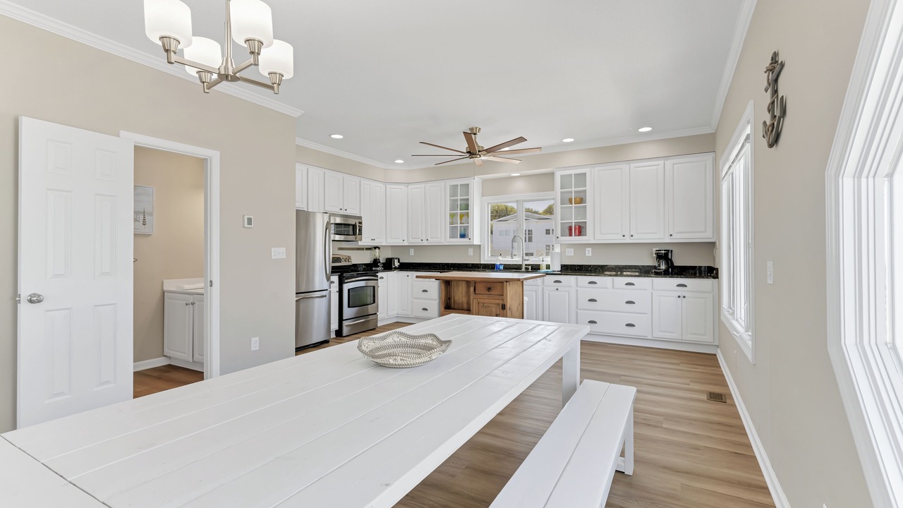 Photo of Kitchen in Chic's Beach