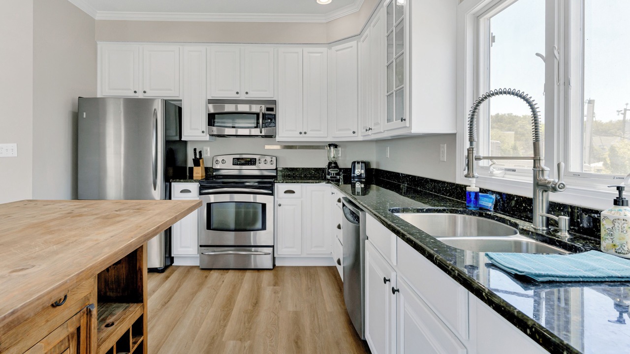 Photo of Kitchen in Chic's Beach