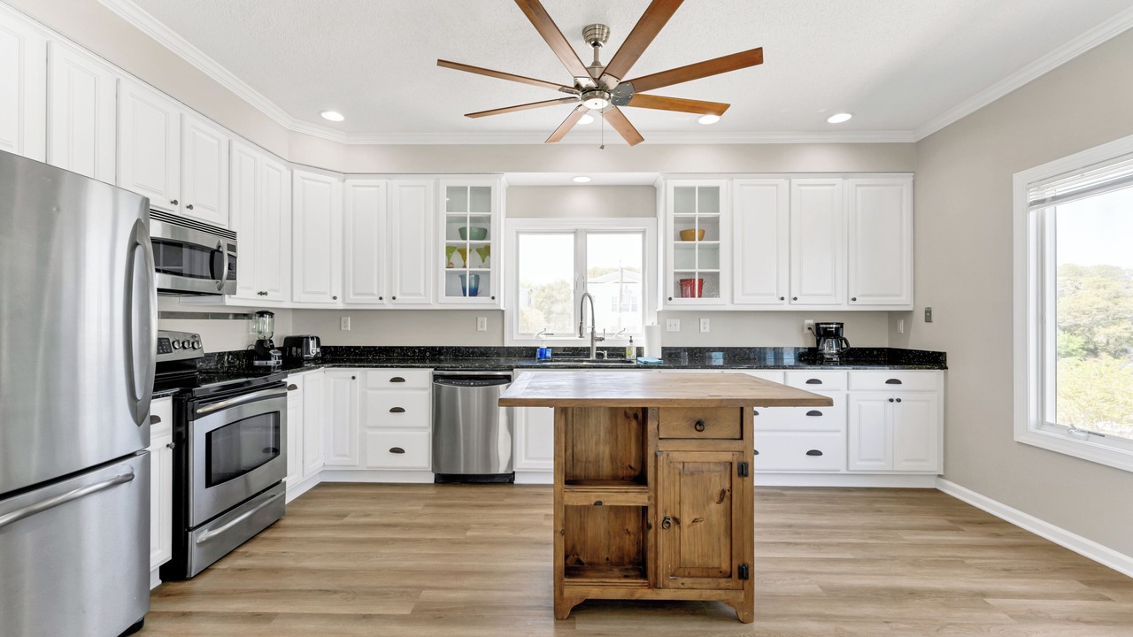 Photo of Kitchen in Chic's Beach