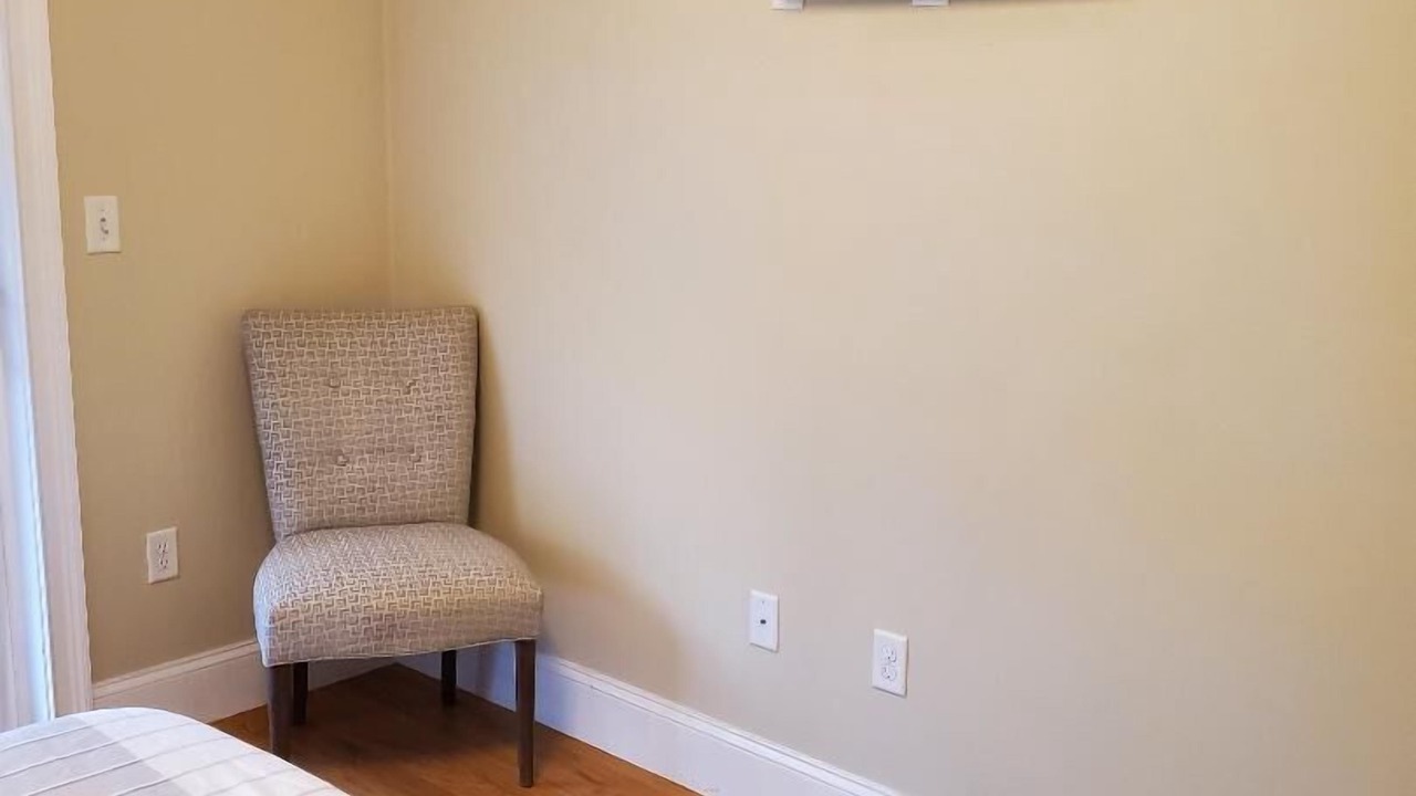 Photo of Bedroom in D Street - West Broadway