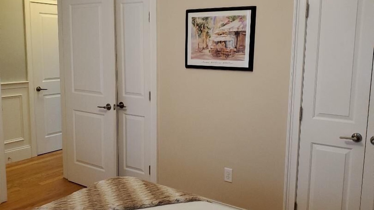 Photo of Bedroom in D Street - West Broadway