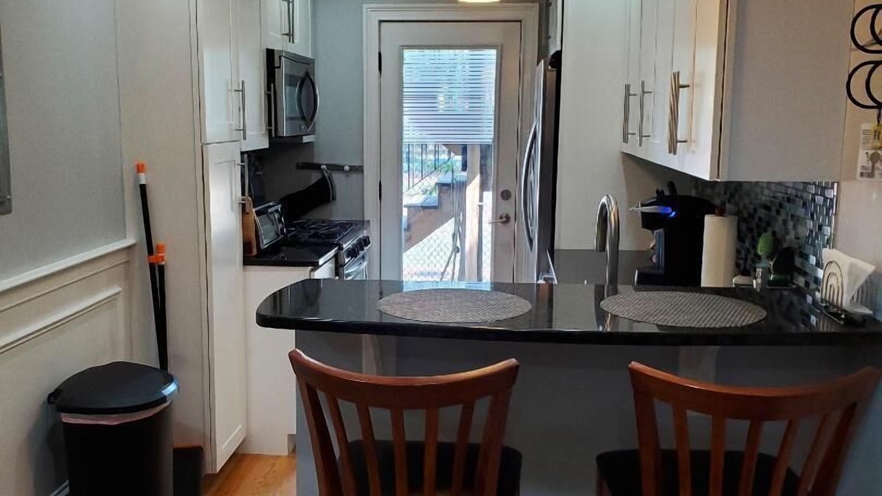 Photo of Kitchen in D Street - West Broadway