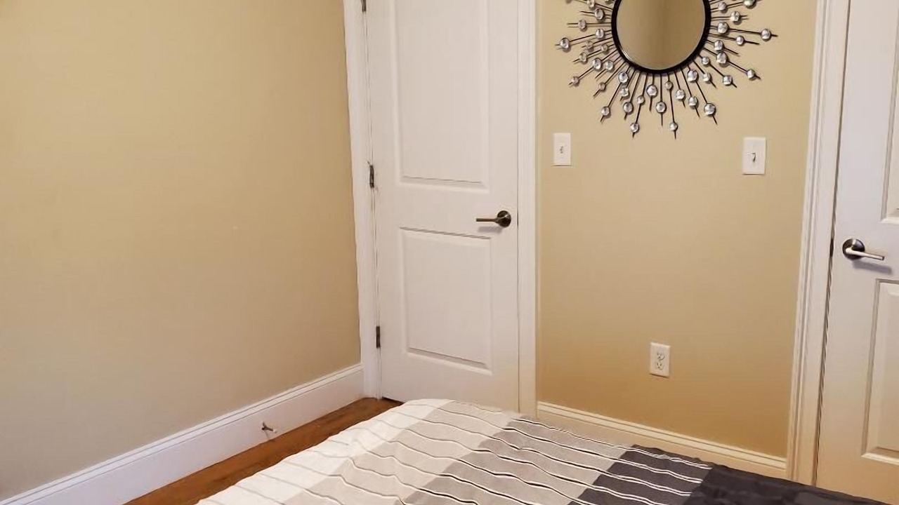 Photo of Bedroom in D Street - West Broadway