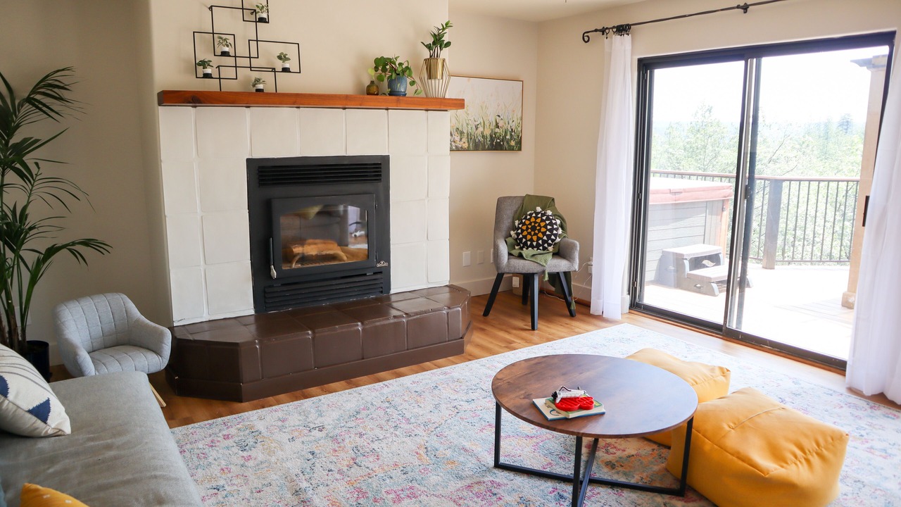 Photo of Livingroom in Colfax