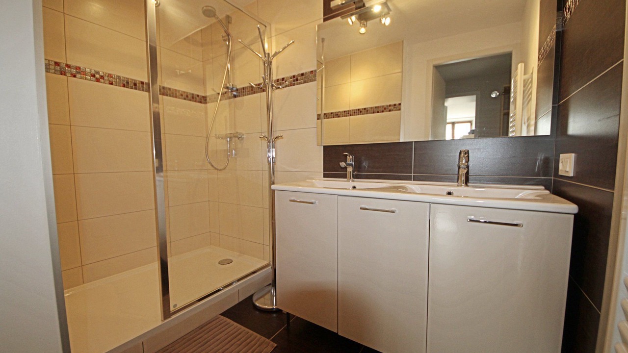 Photo of Bathroom in Menthon-Saint-Bernard