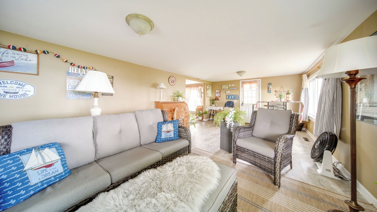 Photo of Livingroom in Chautauqua