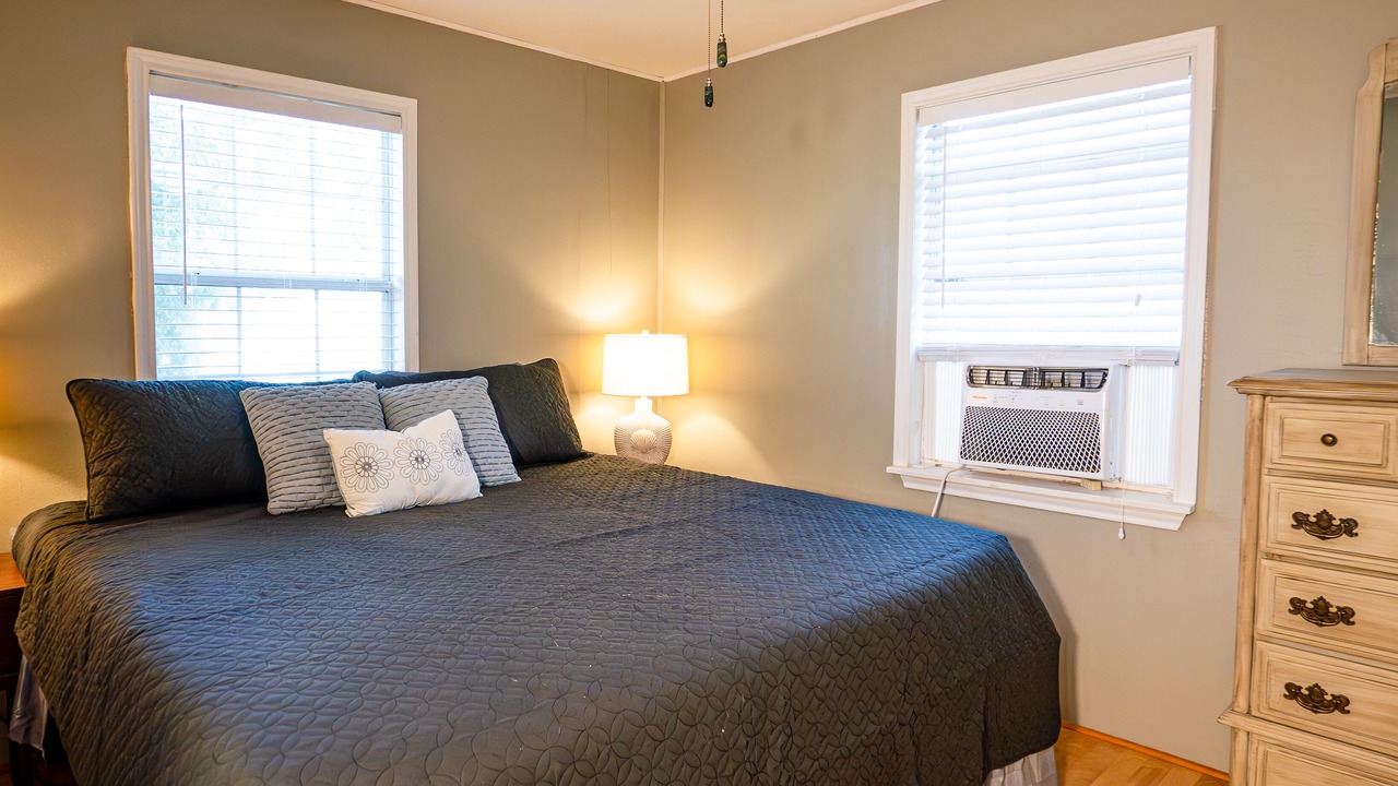 Photo of Bedroom in Cedar Lane
