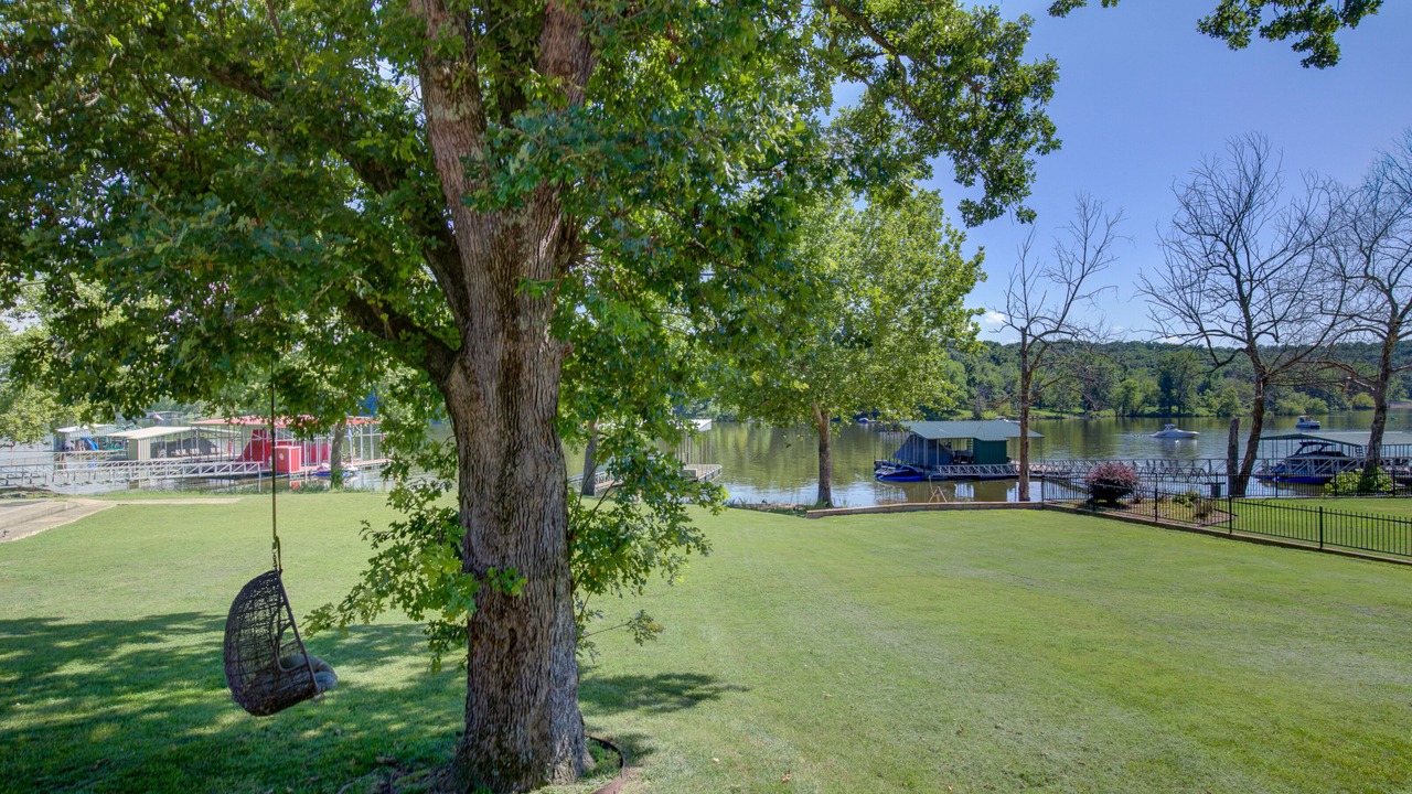 Photo of Outdoor in Grove