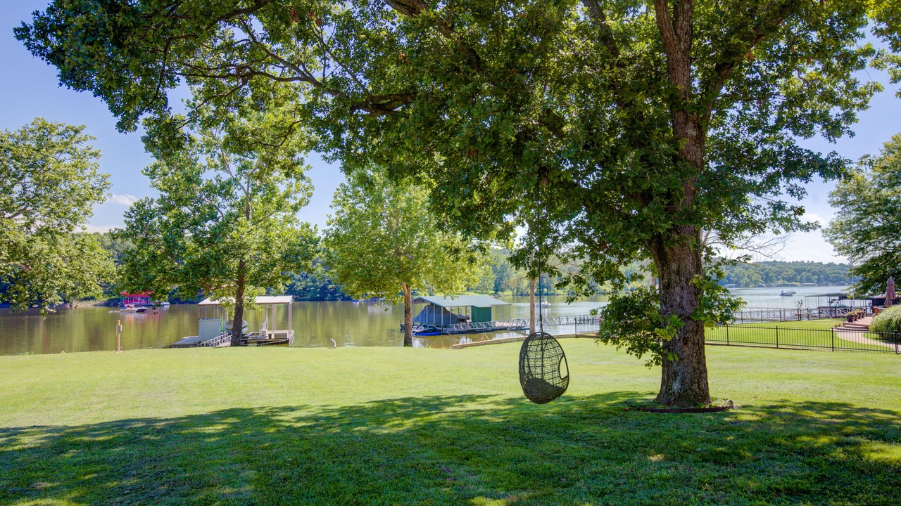 Photo of Outdoor in Grove