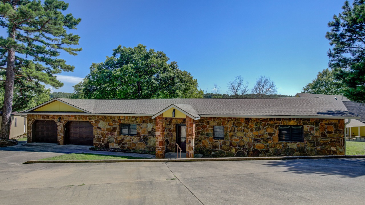 Photo of Outdoor in Grove