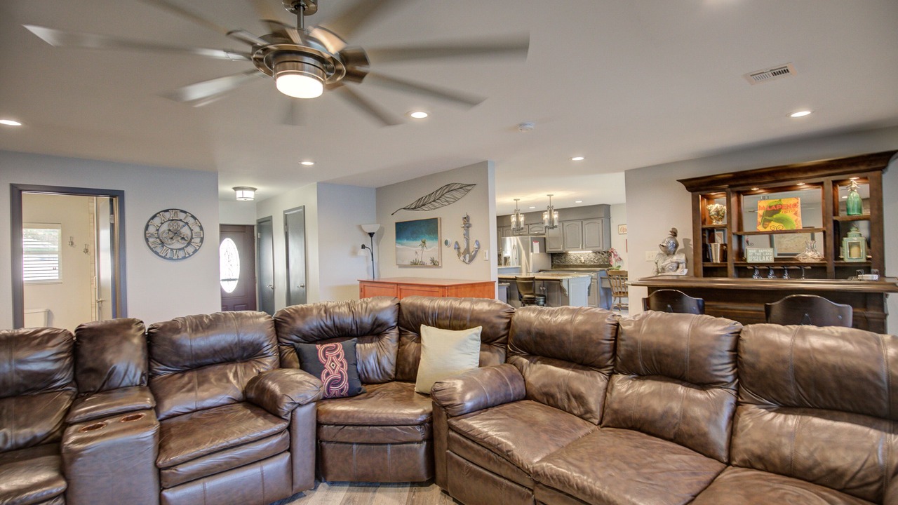 Photo of Livingroom in Grove