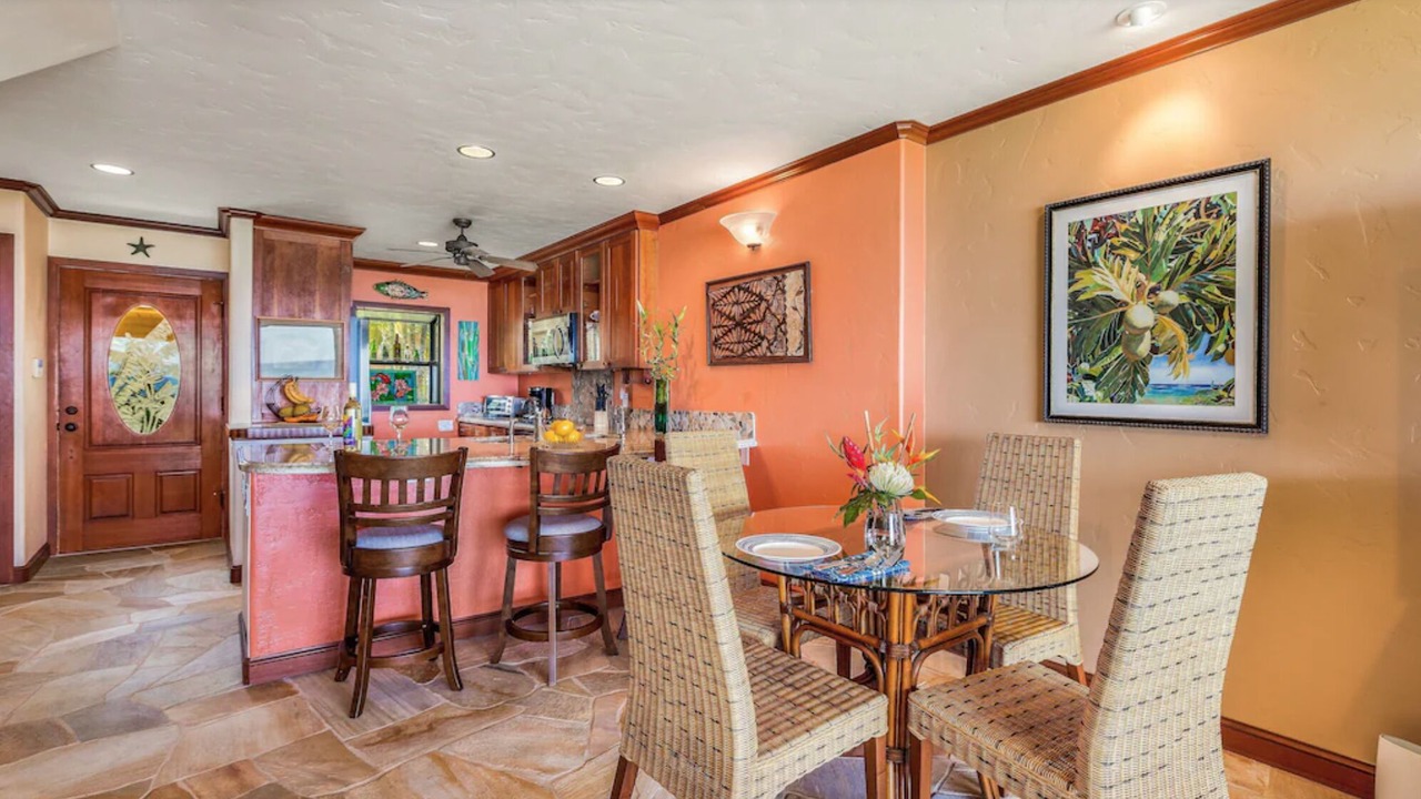 Photo of Others in Downtown Lahaina