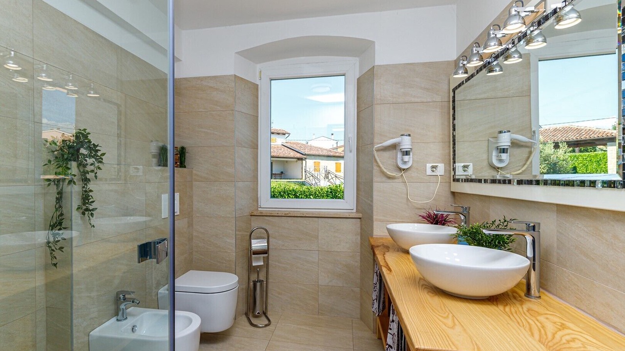 Photo of Bathroom in Farini
