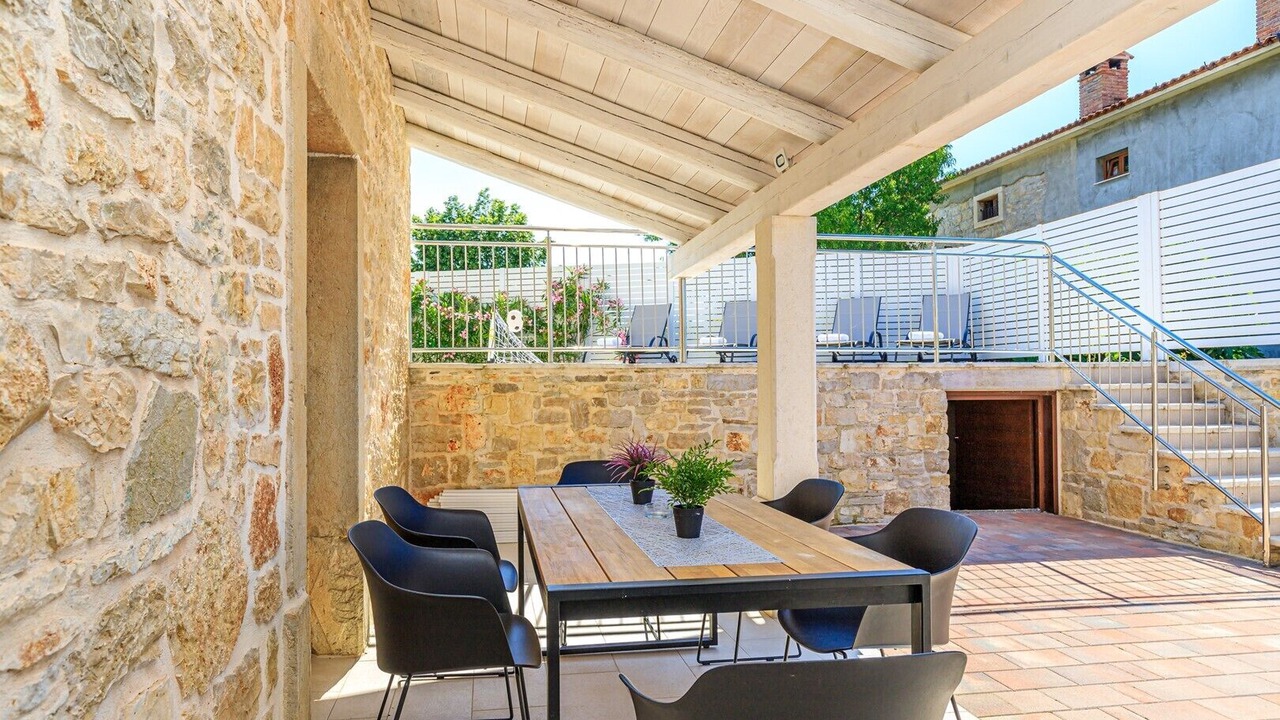 Photo of Outdoor in Farini