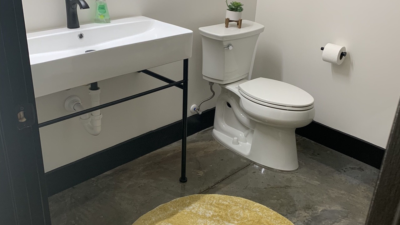 Photo of Bathroom in Marianna