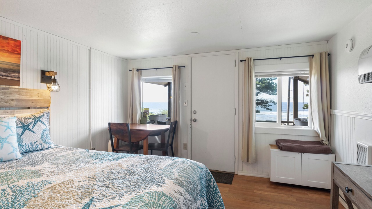 Photo of Bedroom in Oceanside