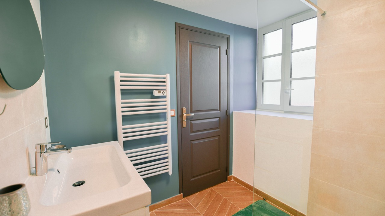 Photo of Bathroom in Barbizon