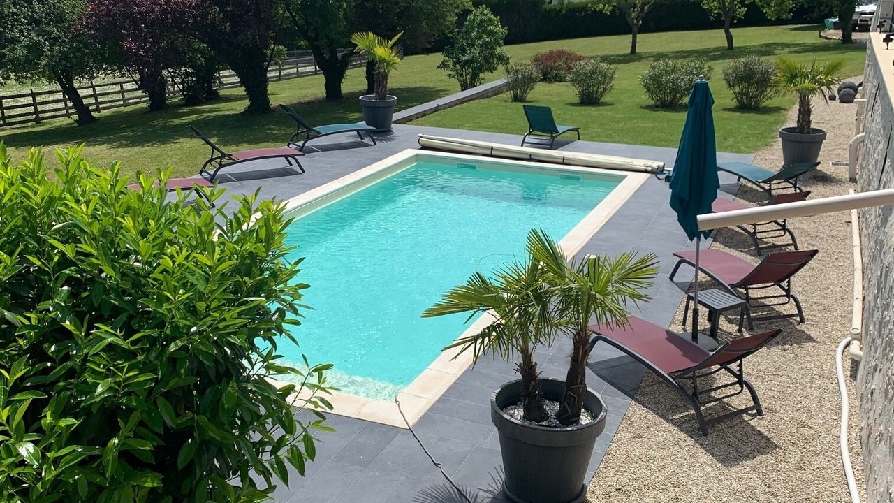 Photo of Outdoor in Cravant-les-Coteaux