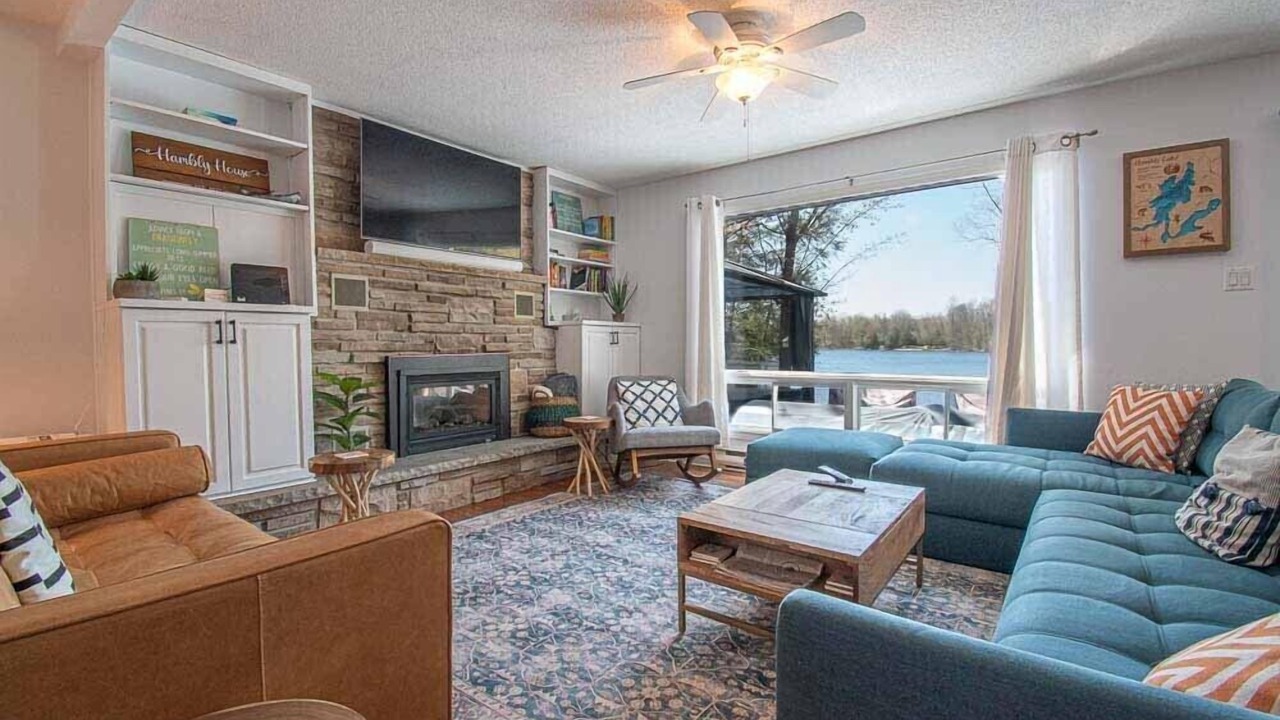 Photo of Livingroom in Frontenac