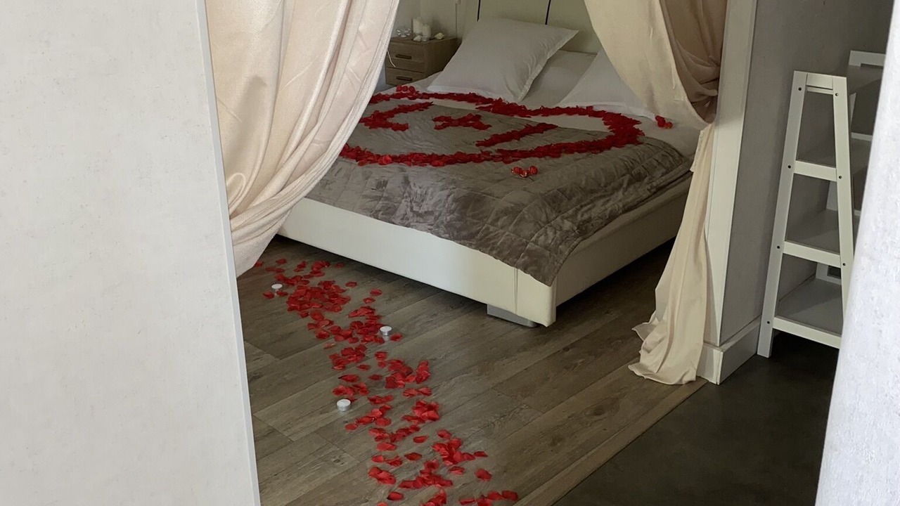 Photo of Bedroom in Arenes Romaines - Saint-Martin-du-Touch