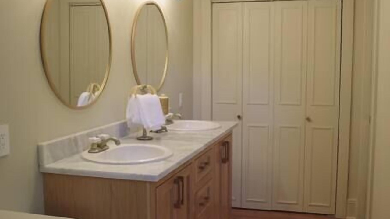 Photo of Bathroom in Broussard