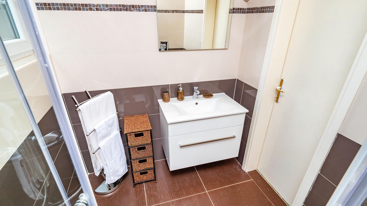 Photo of Bathroom in Marceljani