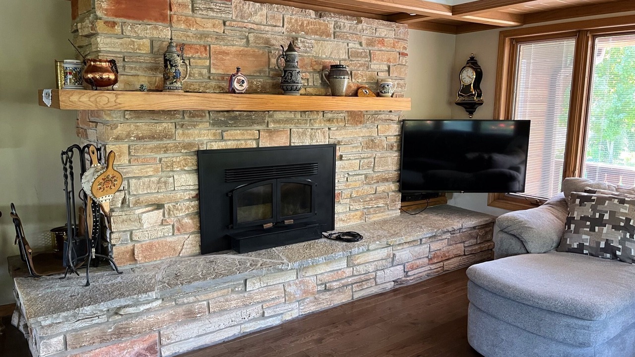 Photo of Livingroom in New Glarus