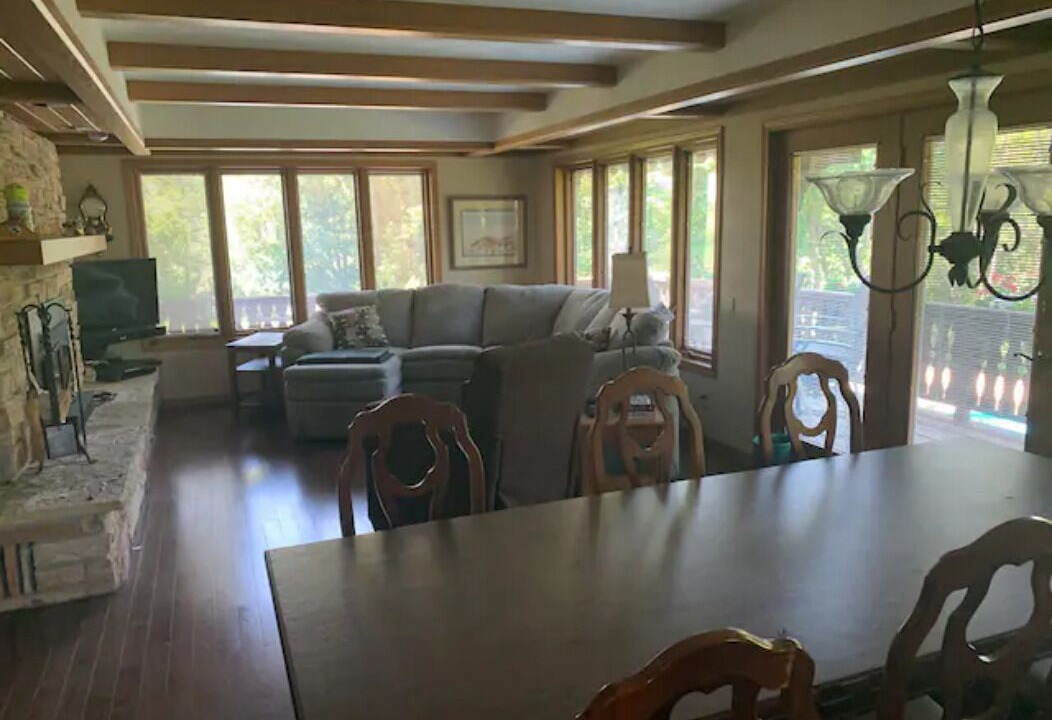 Photo of Livingroom in New Glarus