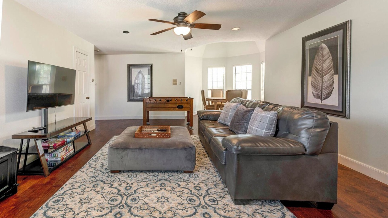 Photo of Livingroom in Memorial Northwest