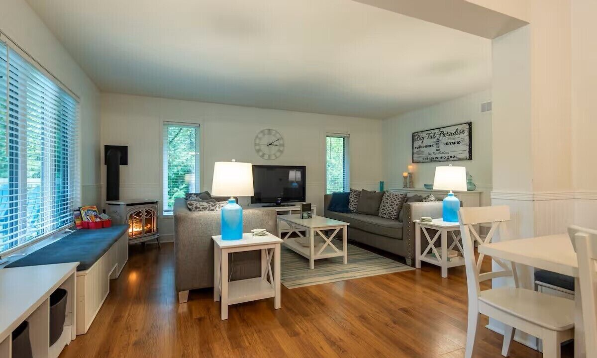 Photo of Livingroom in Tobermory