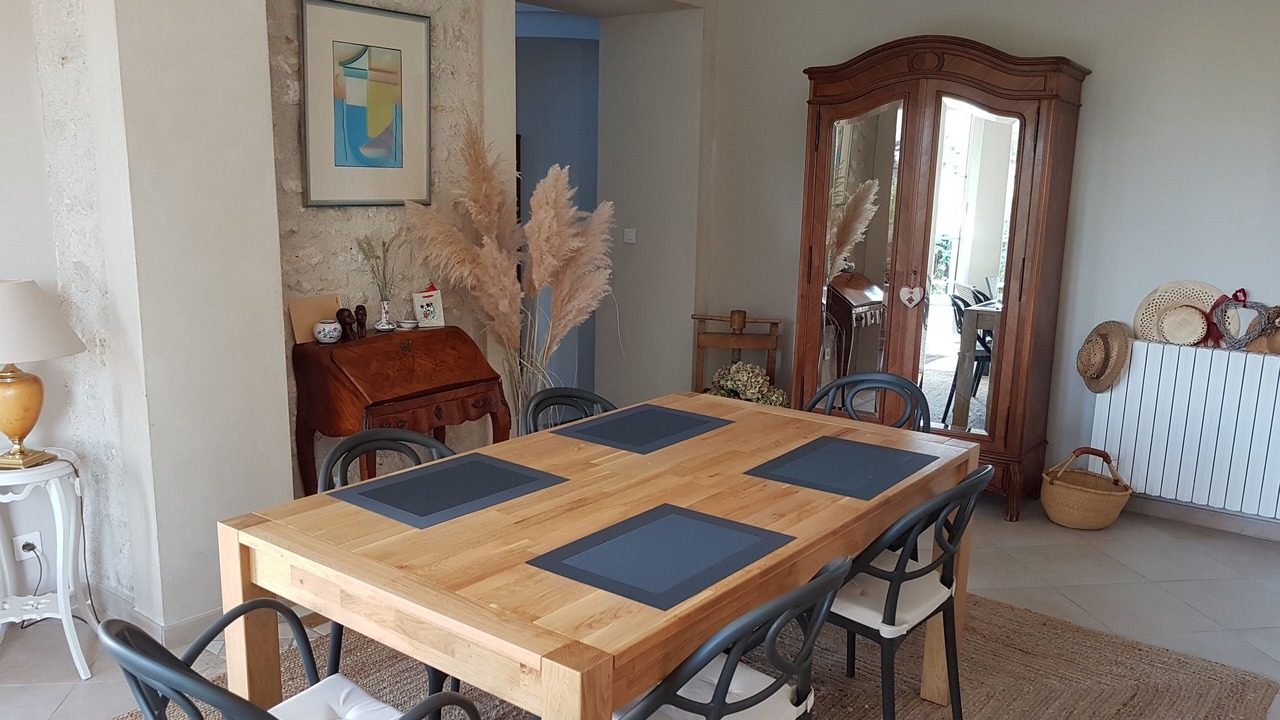 Photo of Others in Montigny-sur-Loing