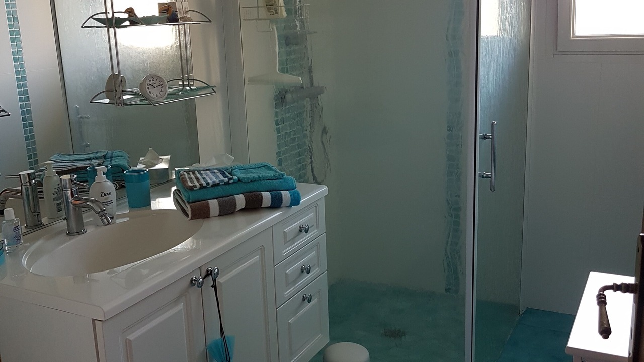 Photo of Bathroom in Montigny-sur-Loing