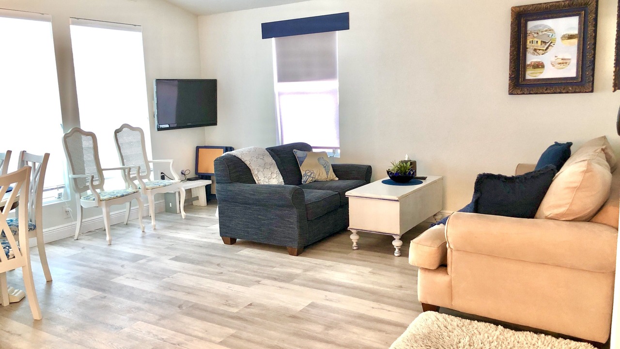 Photo of Livingroom in Surfside Beach
