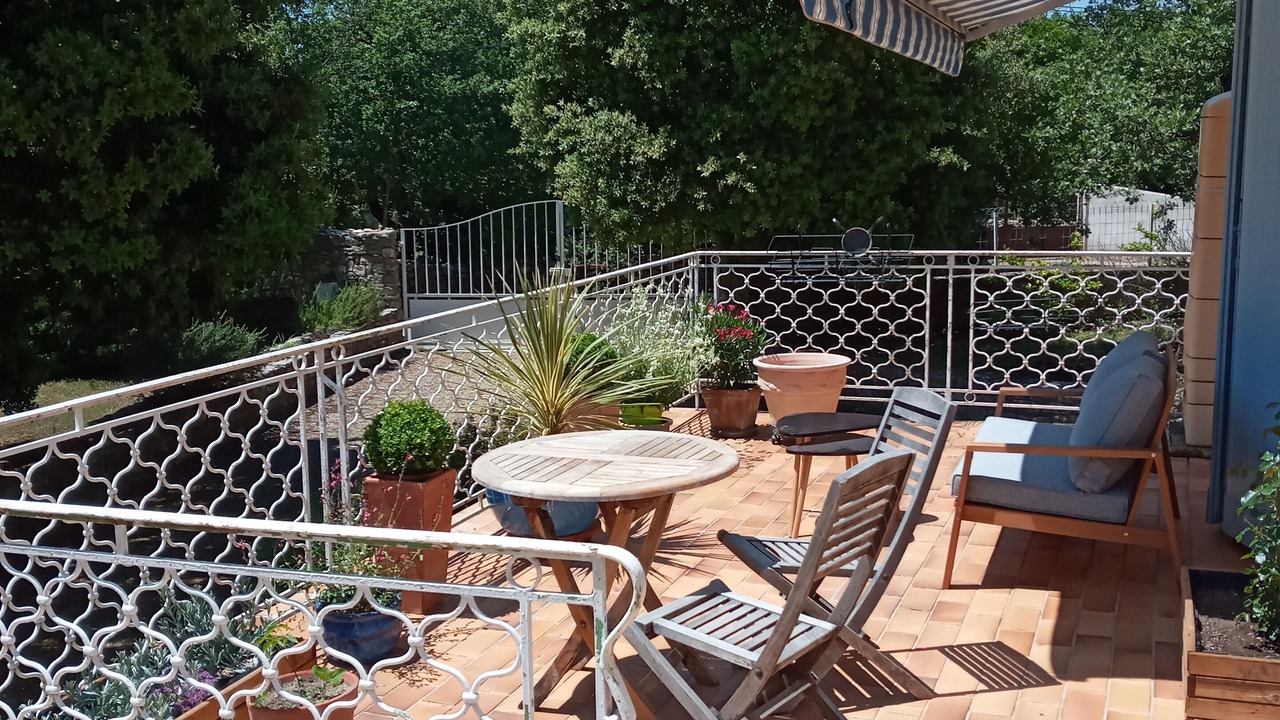 Photo of Patio Balcony in Viens