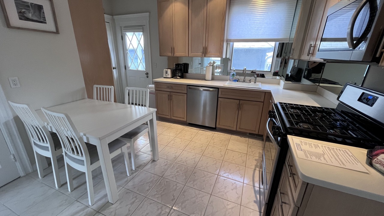 Photo of Kitchen in Wall