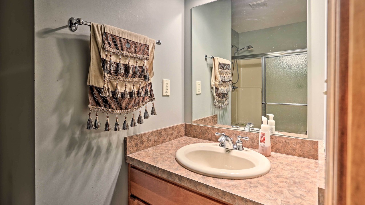 Photo of Bathroom in Pocono Mountain Lake