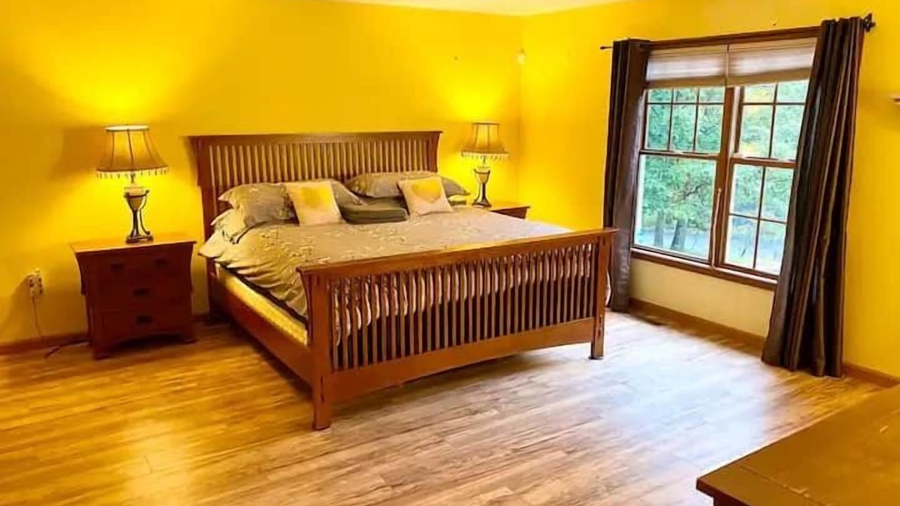Photo of Bedroom in Pocono Mountain Lake