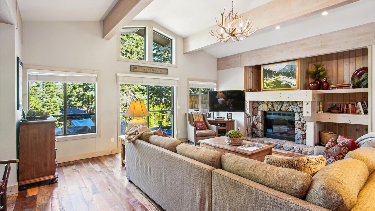 Photo of Livingroom in Tahoe City