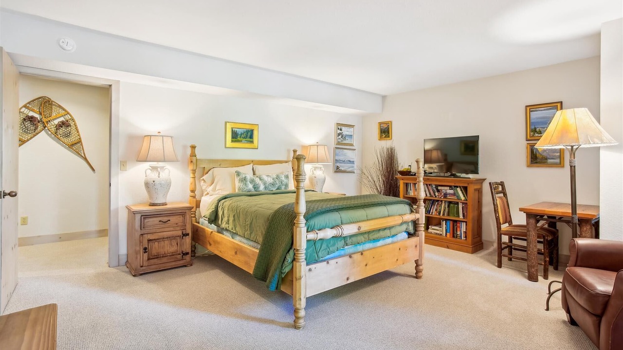 Photo of Bedroom in Tahoe City