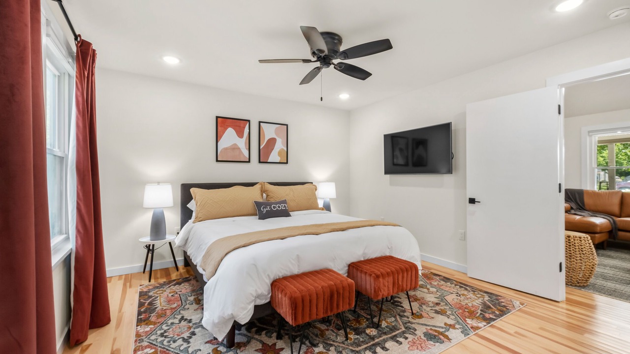 Photo of Bedroom in Downtown