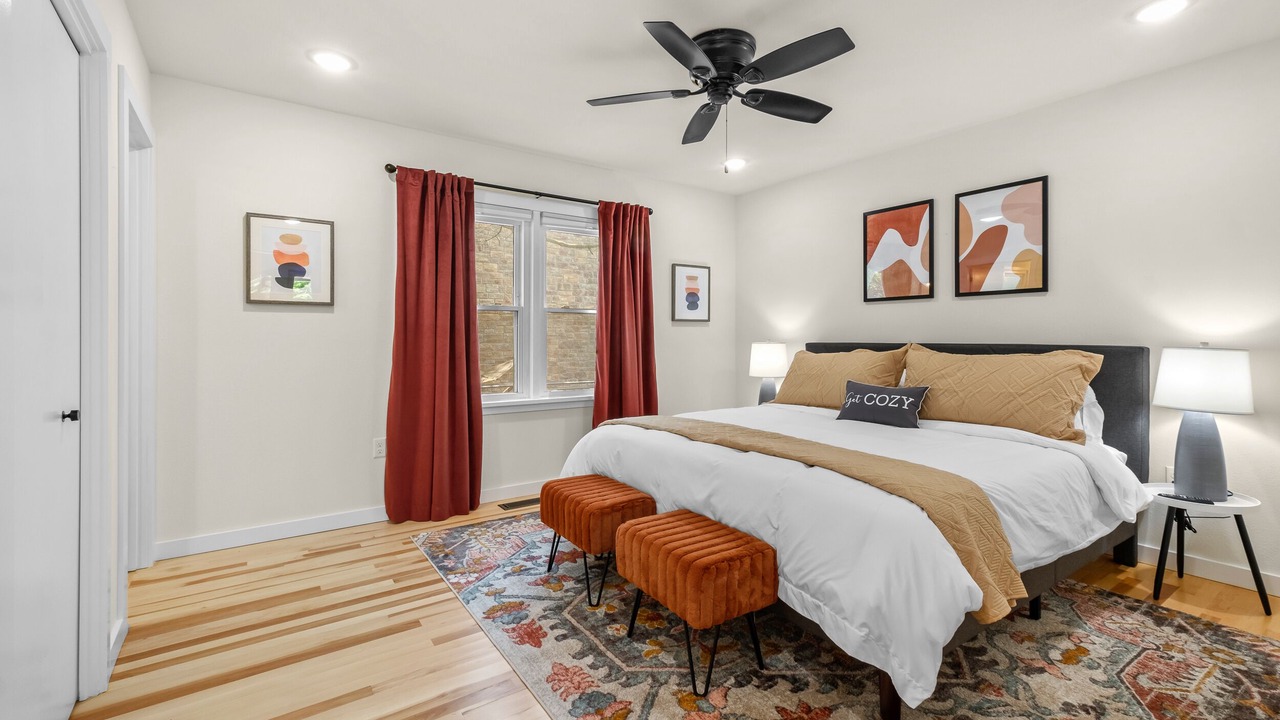 Photo of Bedroom in Downtown