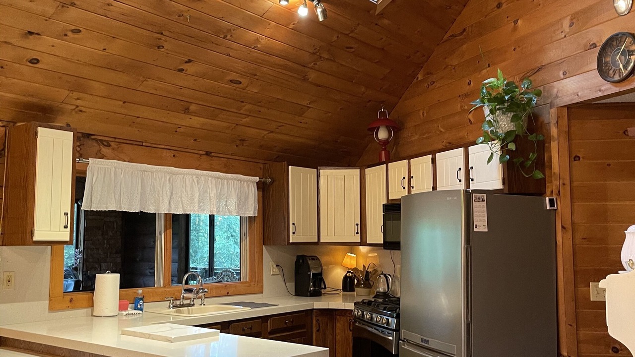 Photo of Kitchen in Greentown