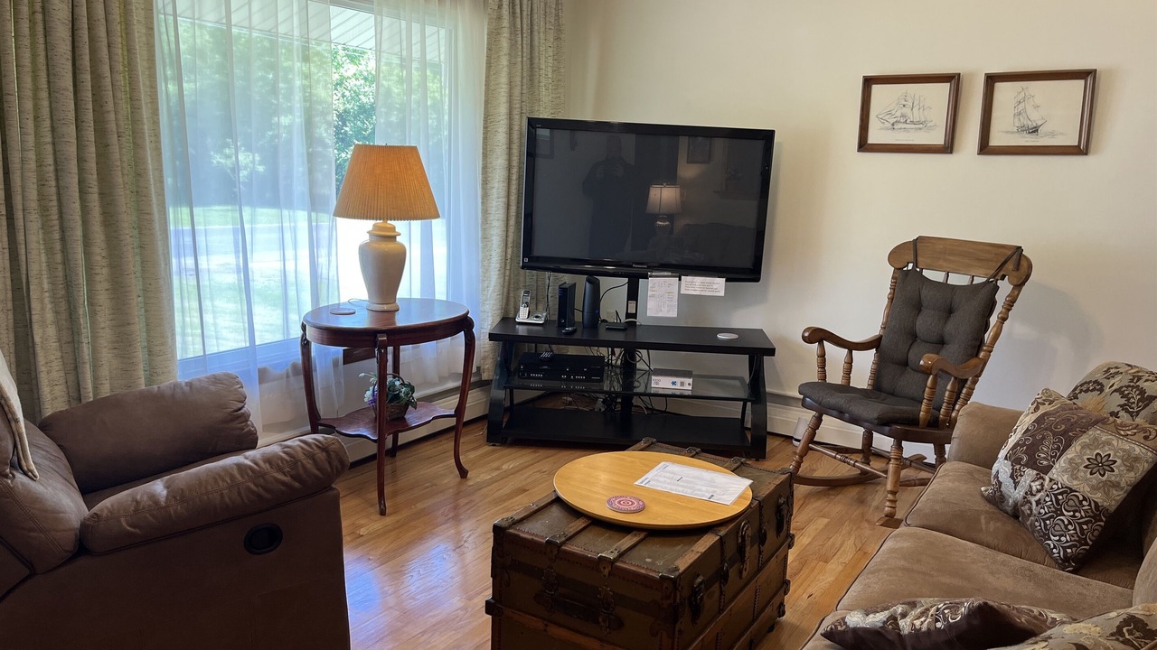 Photo of Livingroom in Cooperstown