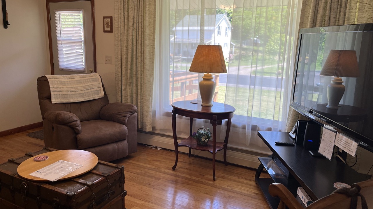 Photo of Livingroom in Cooperstown
