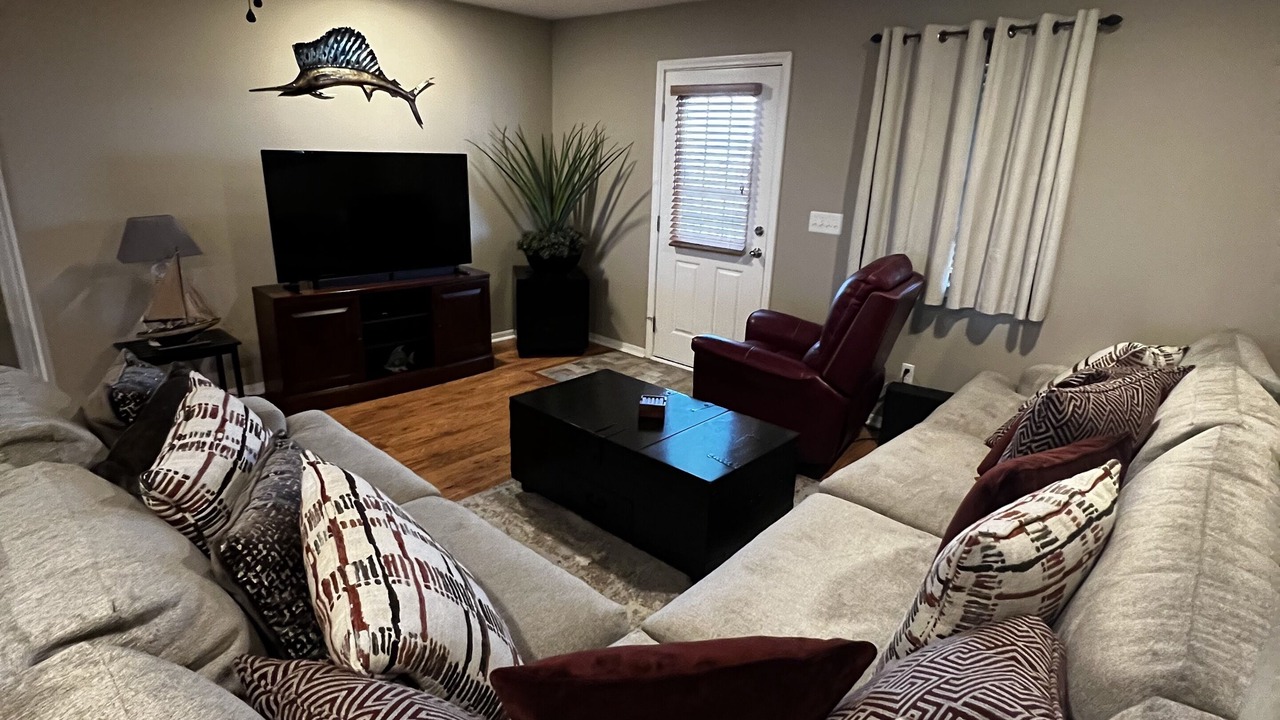 Photo of Livingroom in Cedar Lane