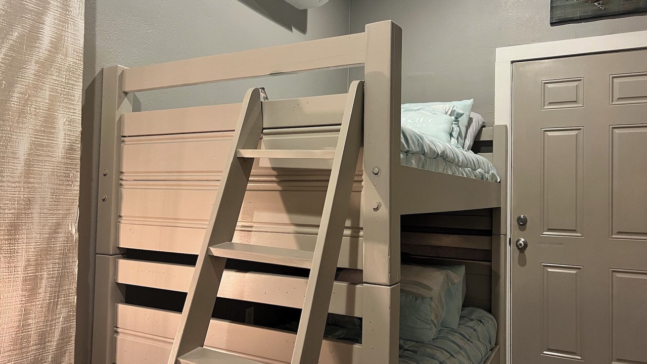 Photo of Bedroom in Cedar Lane