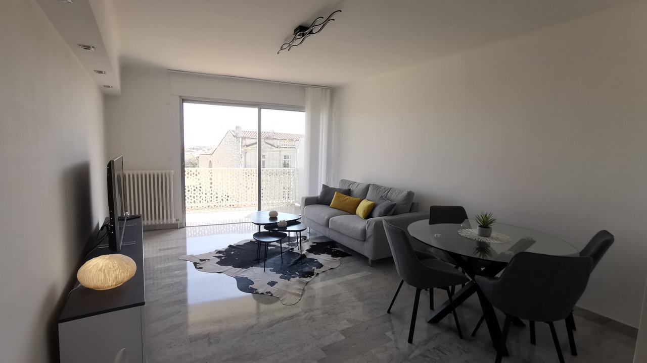 Photo of Livingroom in Sete