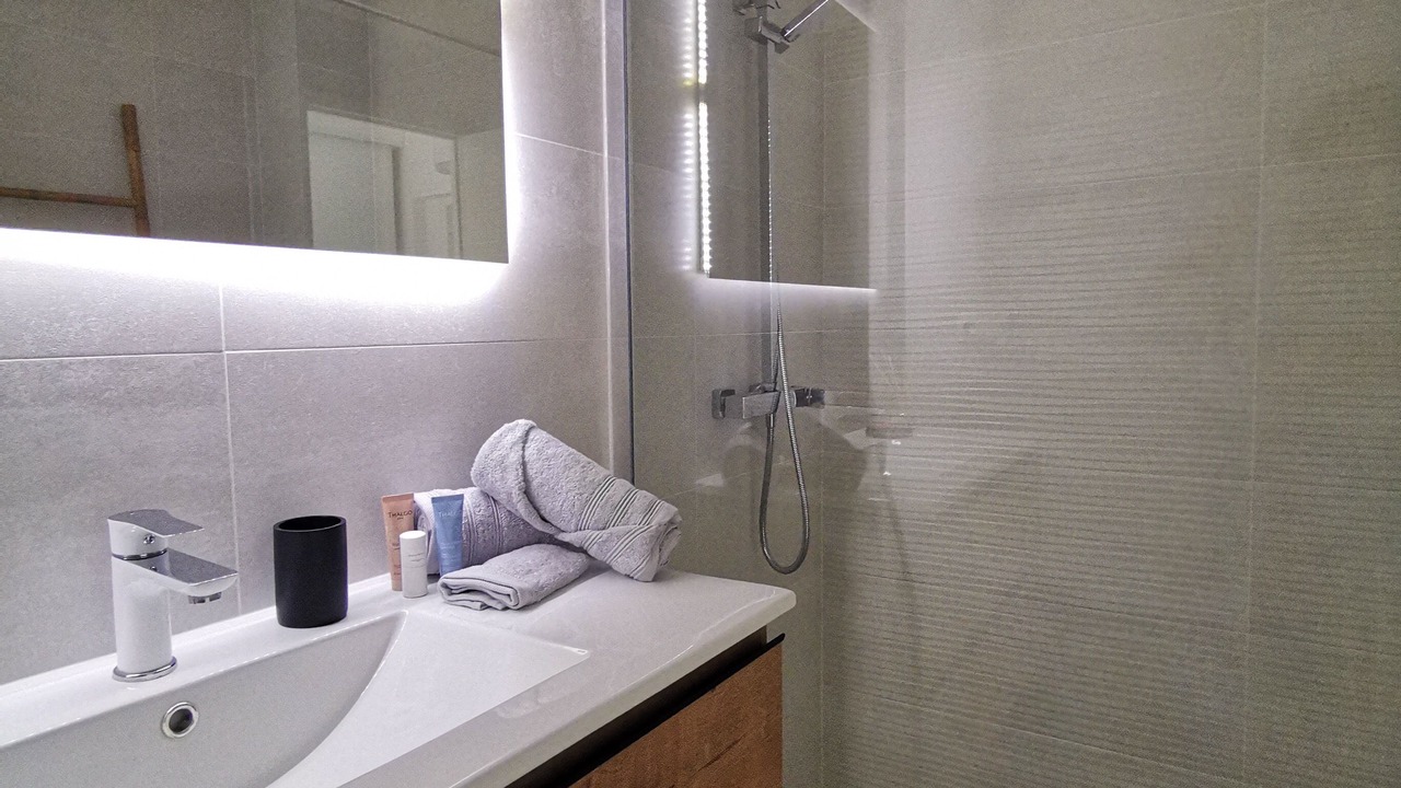 Photo of Bathroom in Sete
