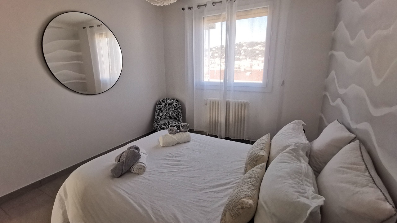 Photo of Bedroom in Sete