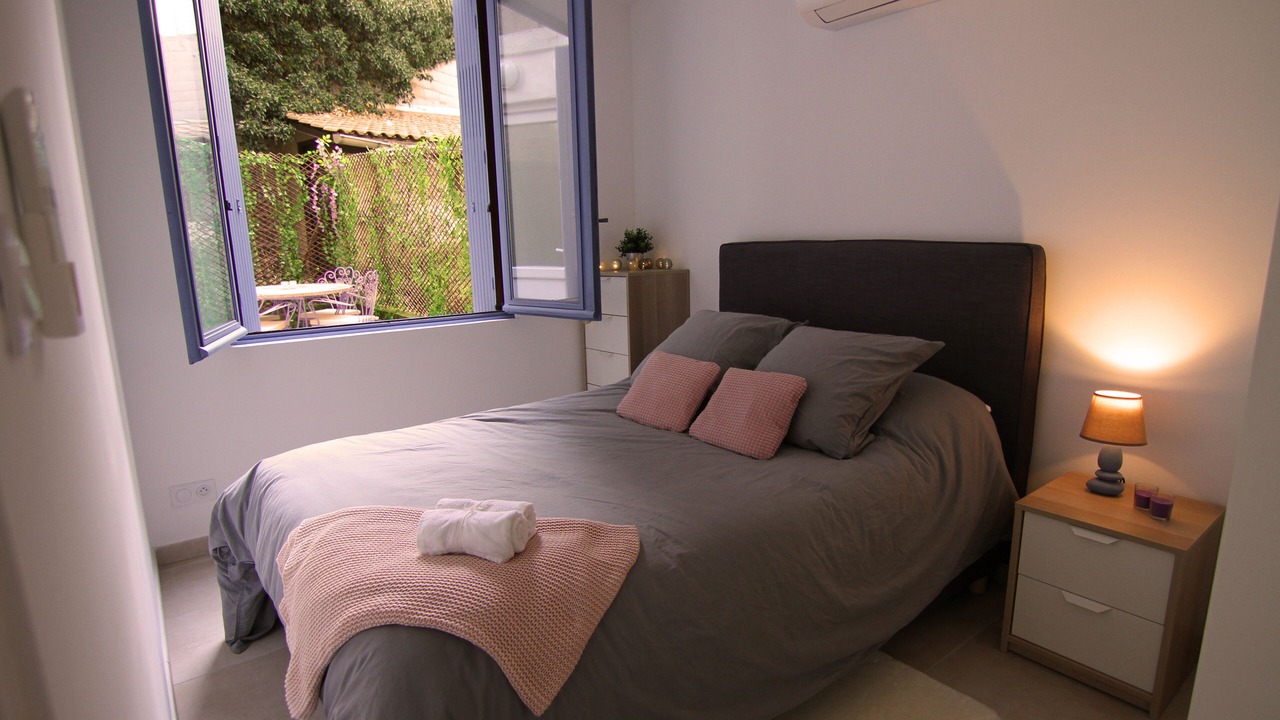 Photo of Bedroom in Sete
